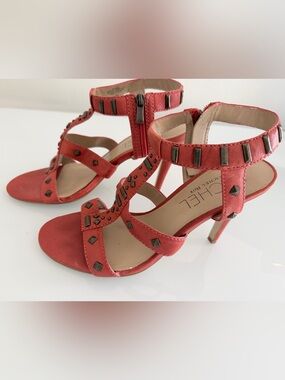 RACHEL Rachel Roy burnt orange Stud Accent T-Strap Sandals